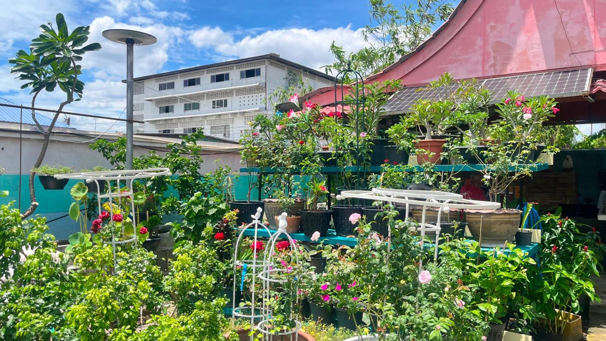 Pa Chalermchai Guesthouse Бангкок Экстерьер фото